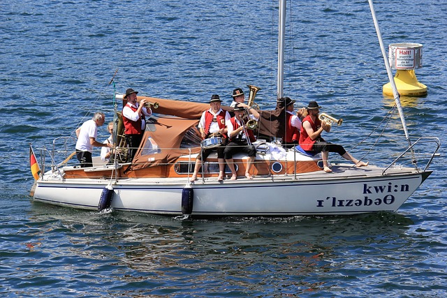 记者谈利物浦冲冠：已不是在参与冠军争夺战，而是单方面主导进程.